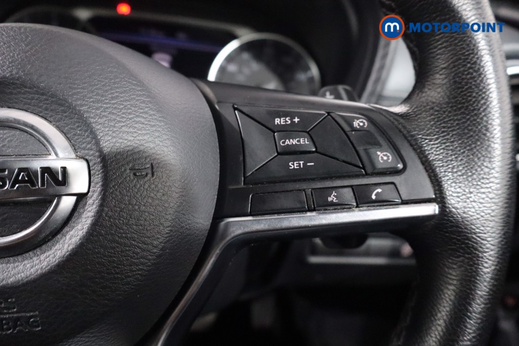 Nissan Juke N-Connecta Automatic Petrol SUV - Stock Number (1554242) - 8th supplementary image