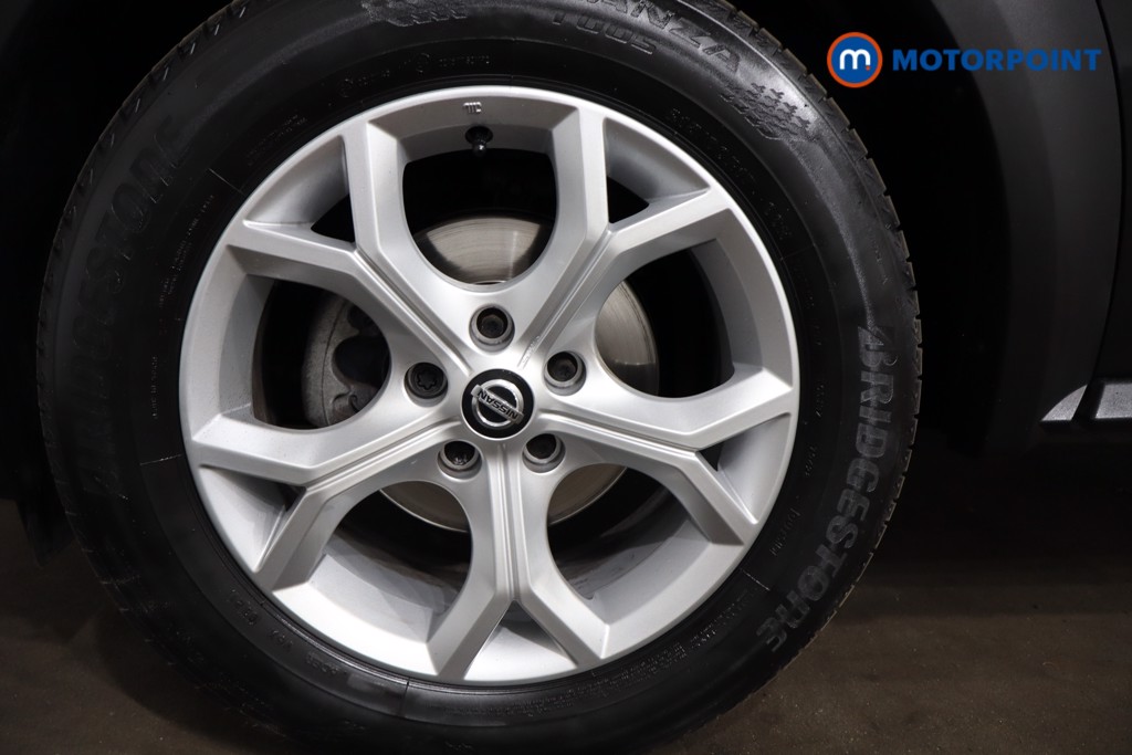Nissan Juke N-Connecta Automatic Petrol SUV - Stock Number (1554242) - 11th supplementary image
