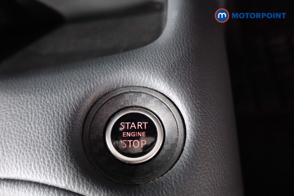 Nissan Juke N-Connecta Automatic Petrol SUV - Stock Number (1554242) - 13th supplementary image