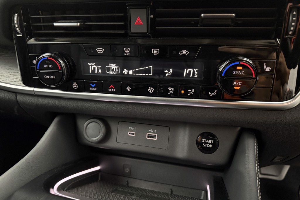 Nissan X-Trail Tekna Automatic Petrol-Electric Hybrid SUV - Stock Number (1554427) - 11th supplementary image