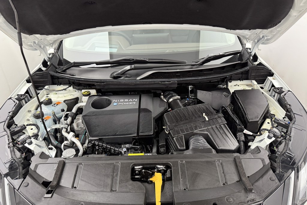 Nissan X-Trail Tekna Automatic Petrol-Electric Hybrid SUV - Stock Number (1554427) - 34th supplementary image