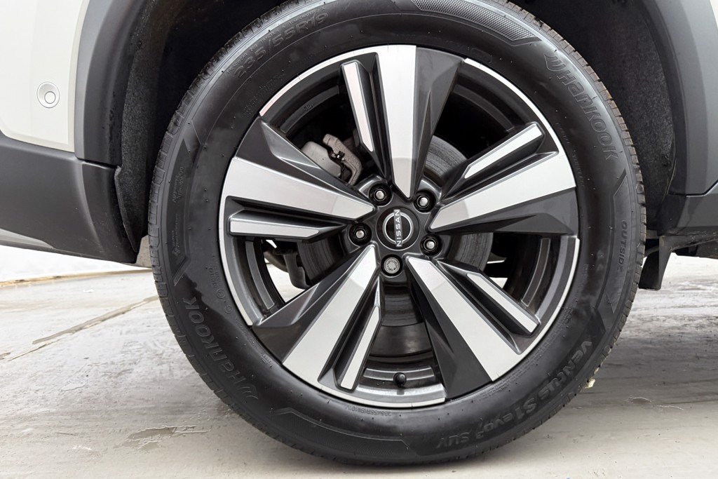 Nissan X-Trail Tekna Automatic Petrol-Electric Hybrid SUV - Stock Number (1554427) - 37th supplementary image