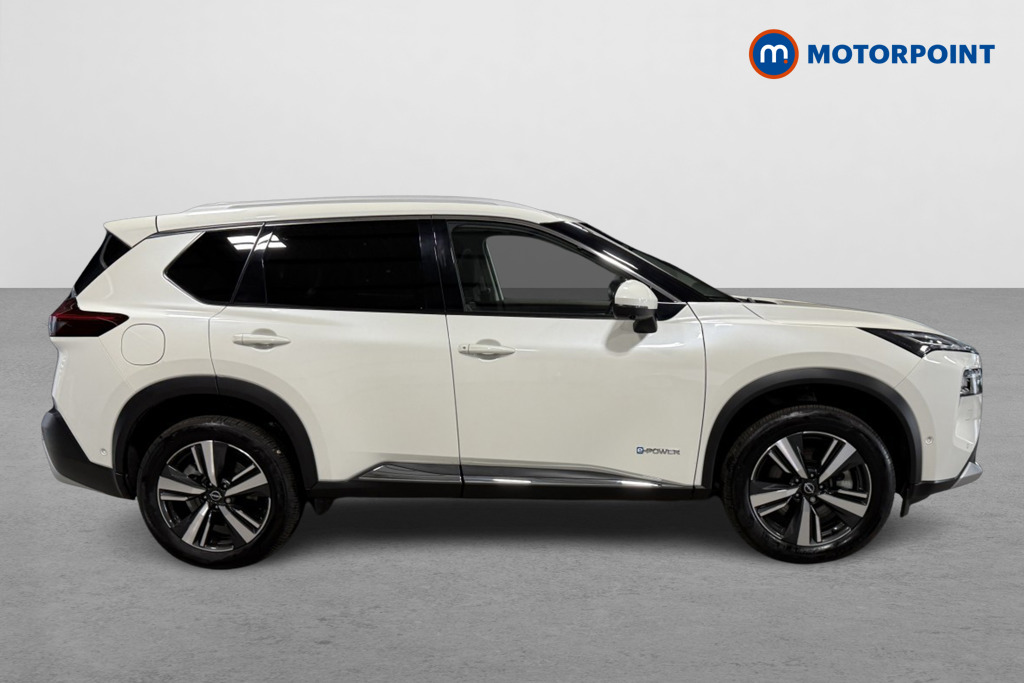 Nissan X-Trail Tekna Automatic Petrol-Electric Hybrid SUV - Stock Number (1554427) - Drivers side
