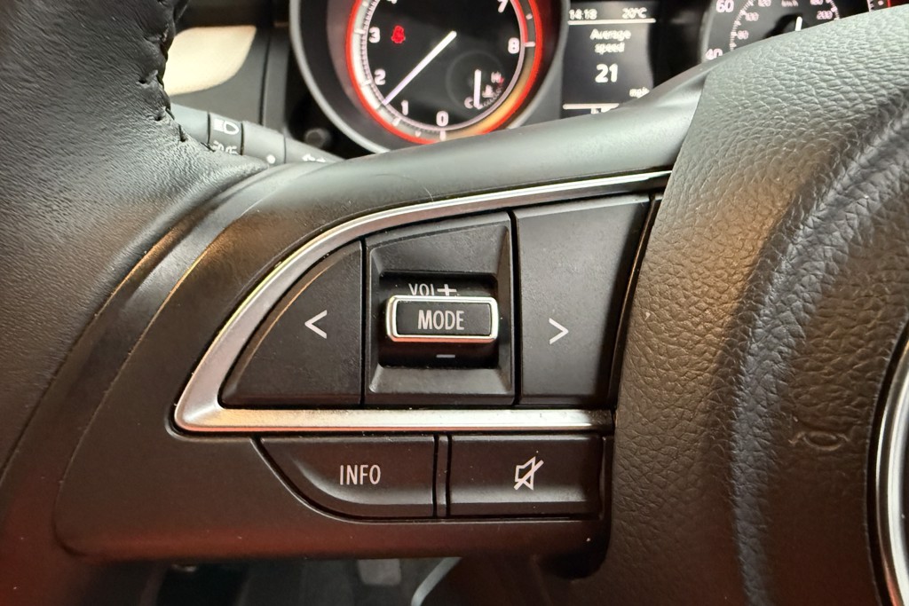 Suzuki Swift Sz-L Manual Petrol-Electric Hybrid Hatchback - Stock Number (1554436) - 4th supplementary image
