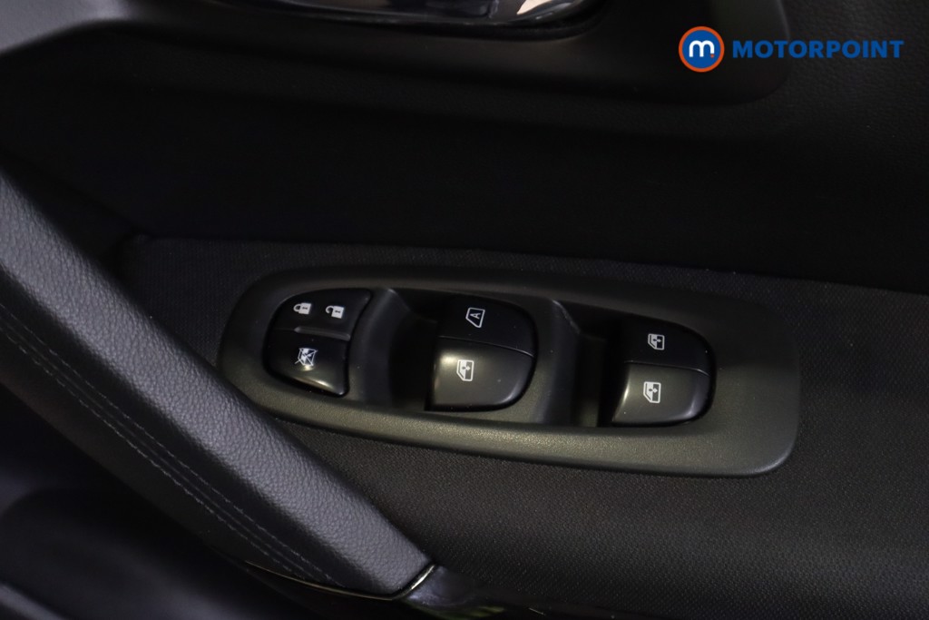 Renault Kadjar Dynamique Nav Manual Petrol SUV - Stock Number (1554696) - 4th supplementary image