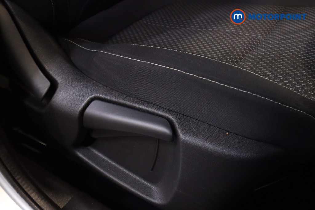 Renault Kadjar Dynamique Nav Manual Petrol SUV - Stock Number (1554696) - 8th supplementary image