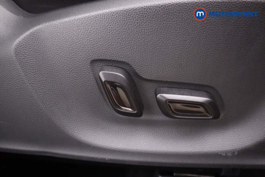 Mg Motor Uk ZS Exclusive Manual Petrol SUV - Stock Number (1555358) - 4th supplementary image