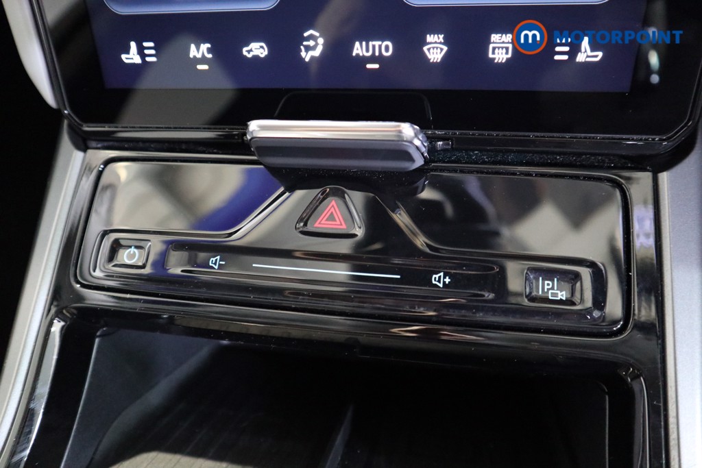 Ford Explorer Select Automatic Electric SUV - Stock Number (1555636) - 7th supplementary image