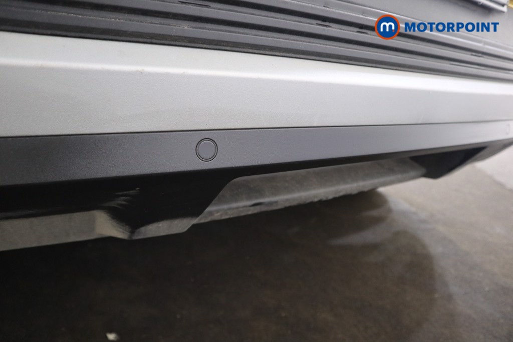 Ford Explorer Select Automatic Electric SUV - Stock Number (1555636) - 18th supplementary image
