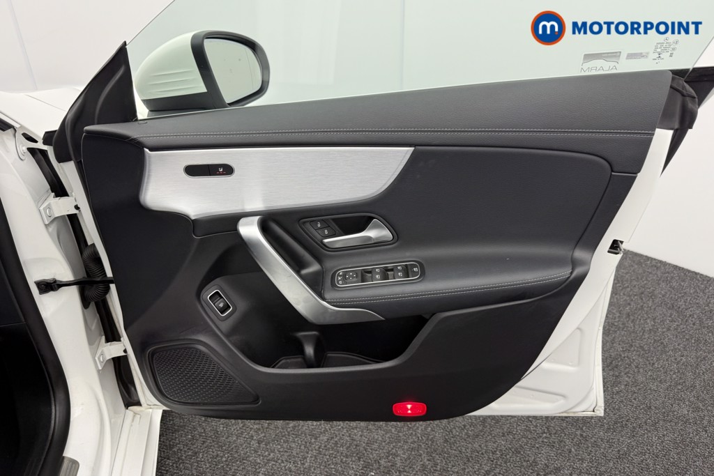 Mercedes-Benz CLA Amg Line Automatic Petrol Coupe - Stock Number (1555839) - 17th supplementary image