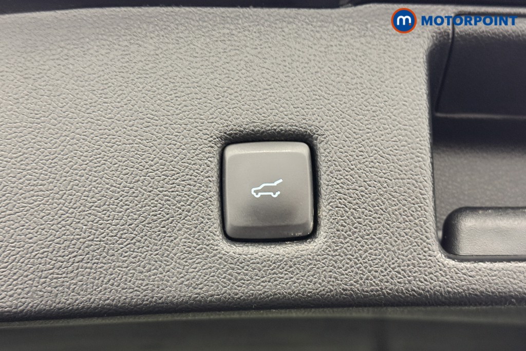 Ford Kuga St-Line Edition Manual Petrol SUV - Stock Number (1555844) - 23rd supplementary image