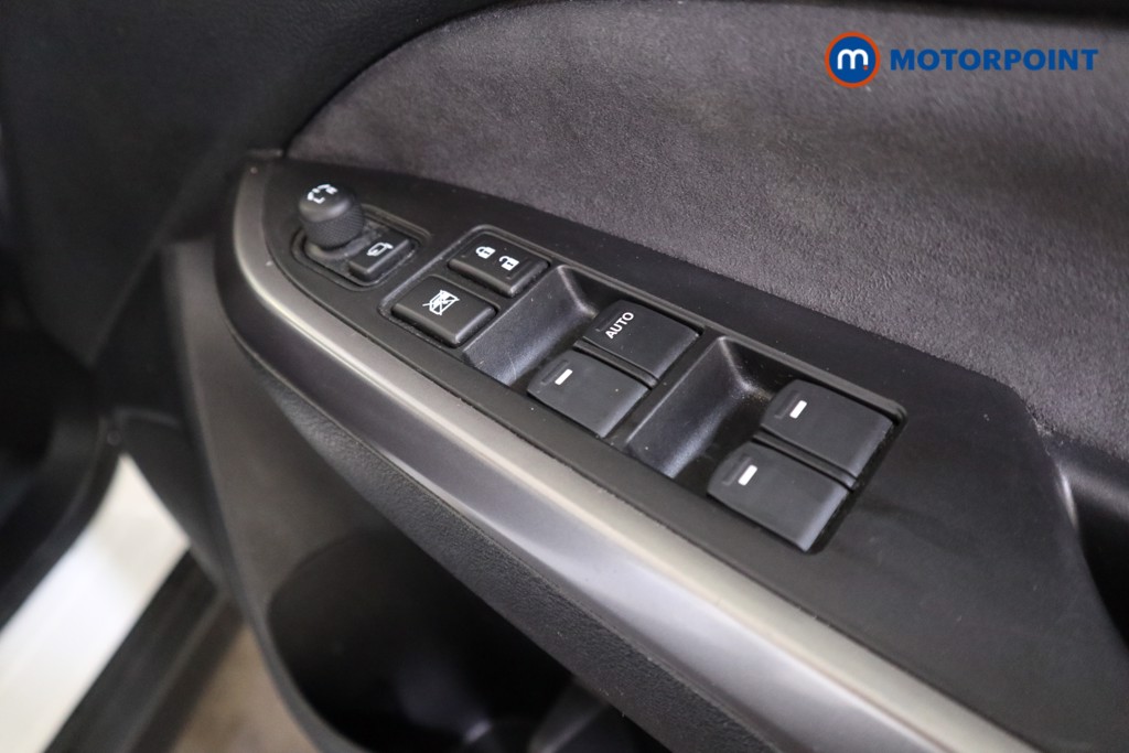 Suzuki Vitara SZ5 Manual Petrol SUV - Stock Number (1556207) - 10th supplementary image