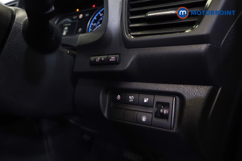 Nissan Leaf N-Connecta Automatic Electric Hatchback - Stock Number (1556614) - 4th supplementary image
