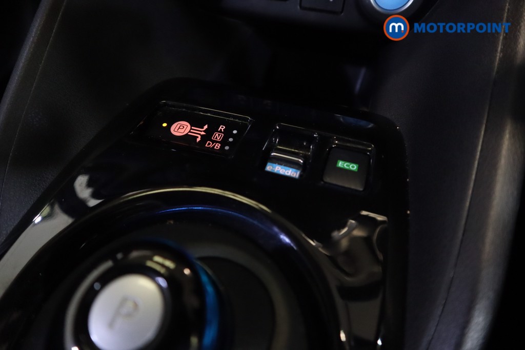 Nissan Leaf N-Connecta Automatic Electric Hatchback - Stock Number (1556614) - 17th supplementary image