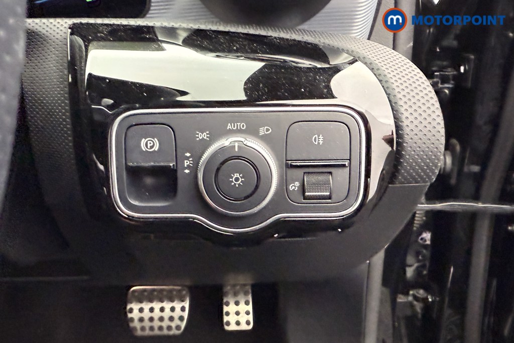 Mercedes-Benz A Class Amg Line Automatic Petrol Hatchback - Stock Number (1556689) - 14th supplementary image