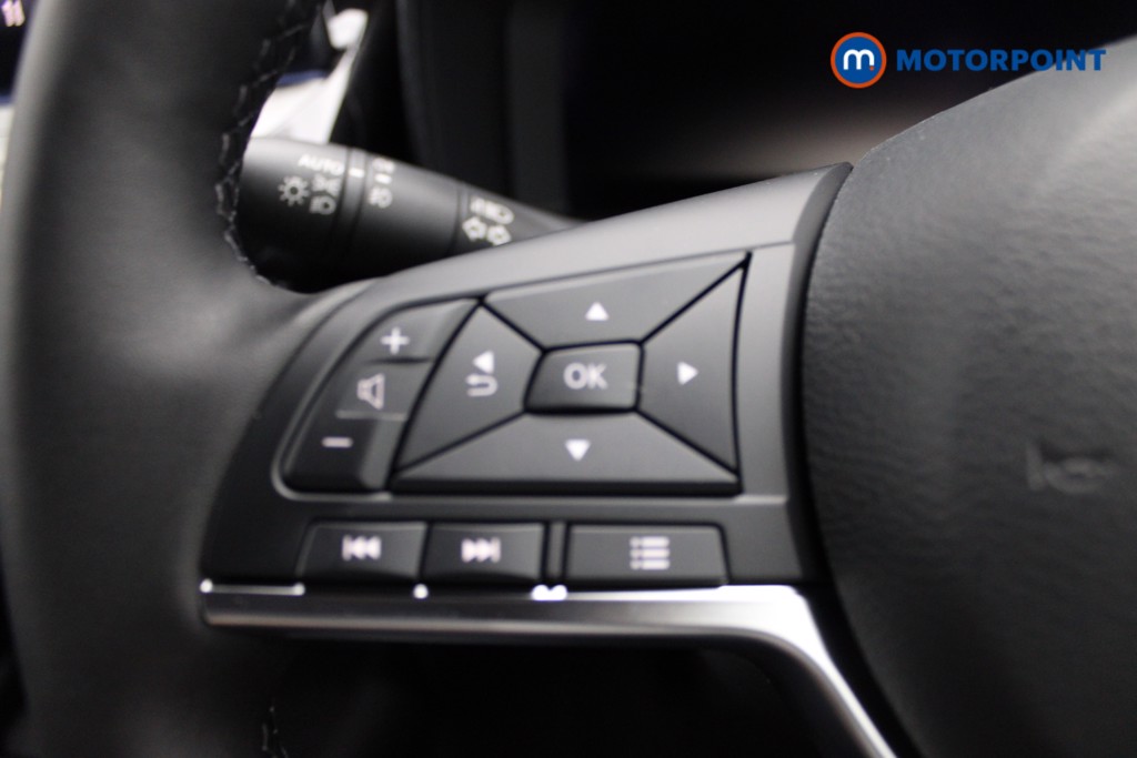 Nissan Juke Tekna Manual Petrol SUV - Stock Number (1556778) - 13th supplementary image