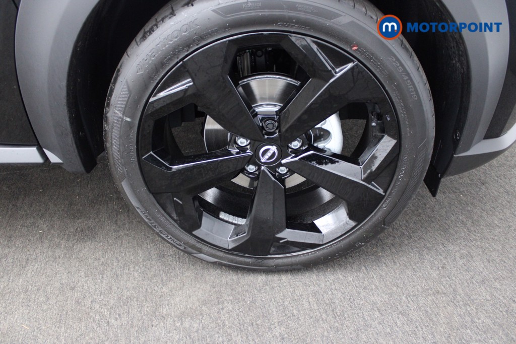 Nissan Juke Tekna Manual Petrol SUV - Stock Number (1556778) - 21st supplementary image