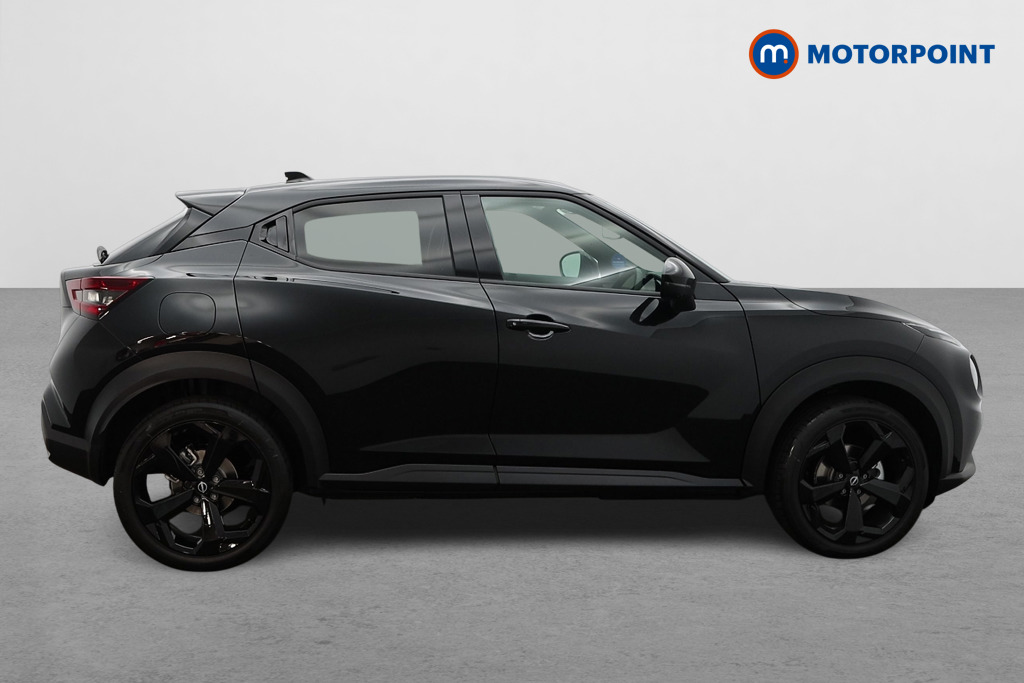 Nissan Juke Tekna Manual Petrol SUV - Stock Number (1556778) - Drivers side