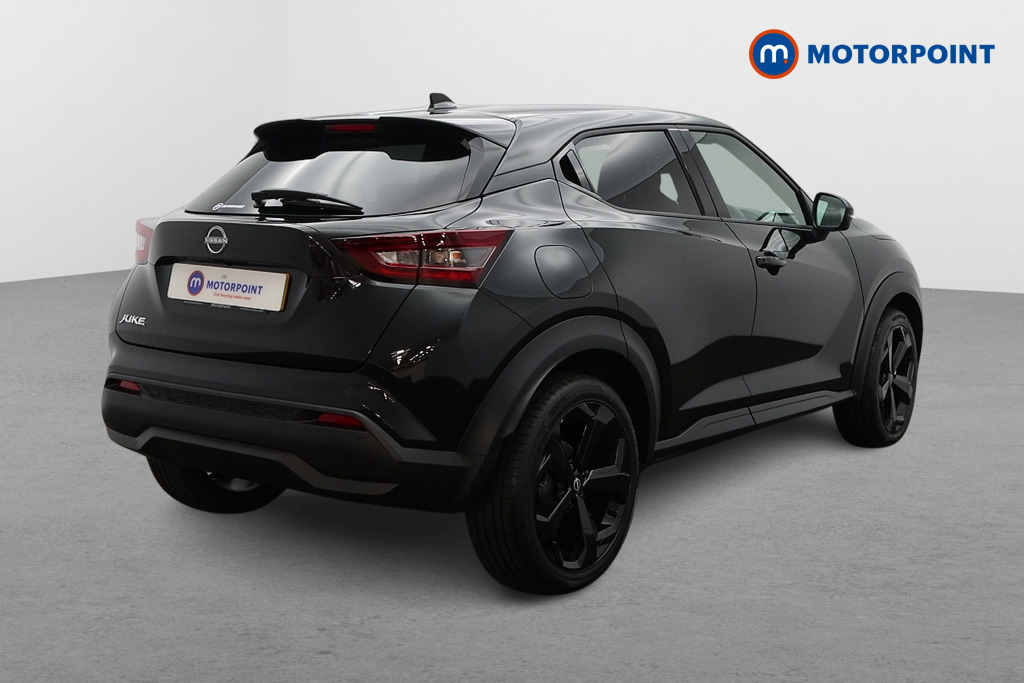 Nissan Juke Tekna Manual Petrol SUV - Stock Number (1556778) - Drivers side rear corner