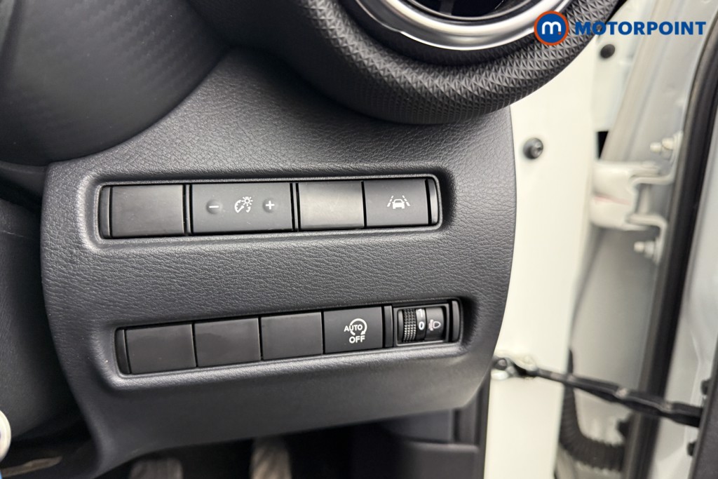 Nissan Juke Acenta Manual Petrol SUV - Stock Number (1556923) - 13th supplementary image