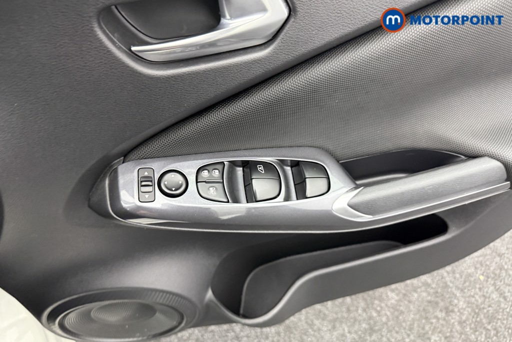 Nissan Juke Acenta Manual Petrol SUV - Stock Number (1556923) - 14th supplementary image