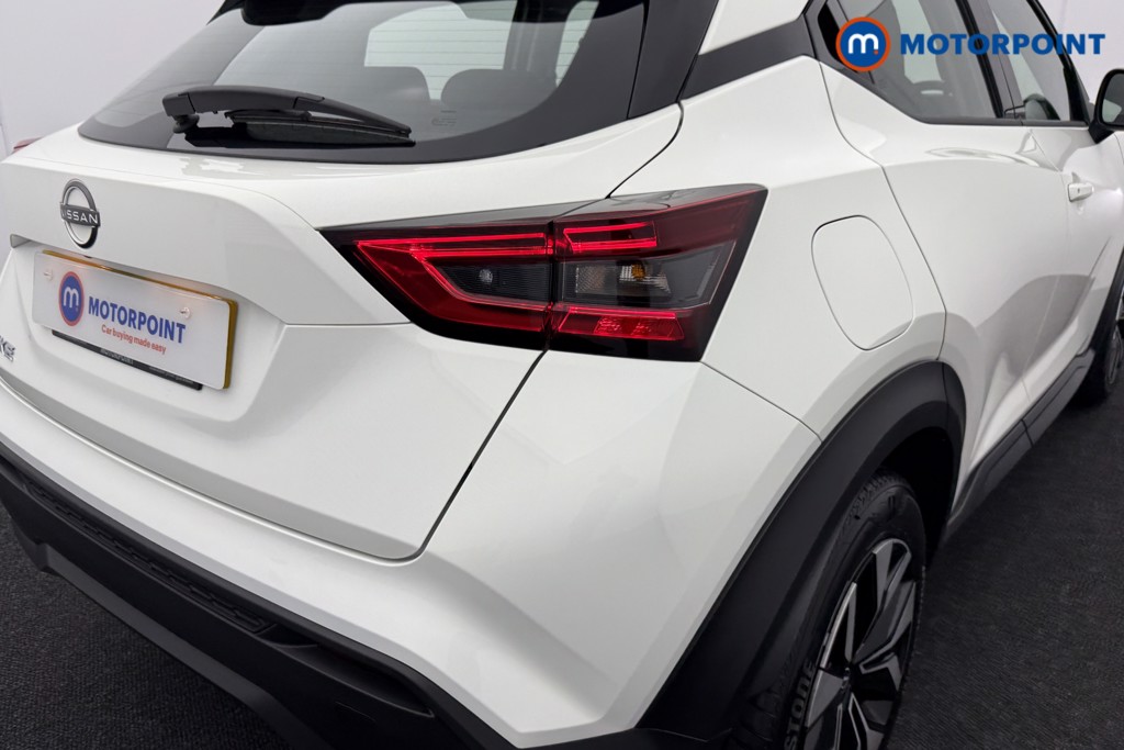 Nissan Juke Acenta Manual Petrol SUV - Stock Number (1556923) - 23rd supplementary image