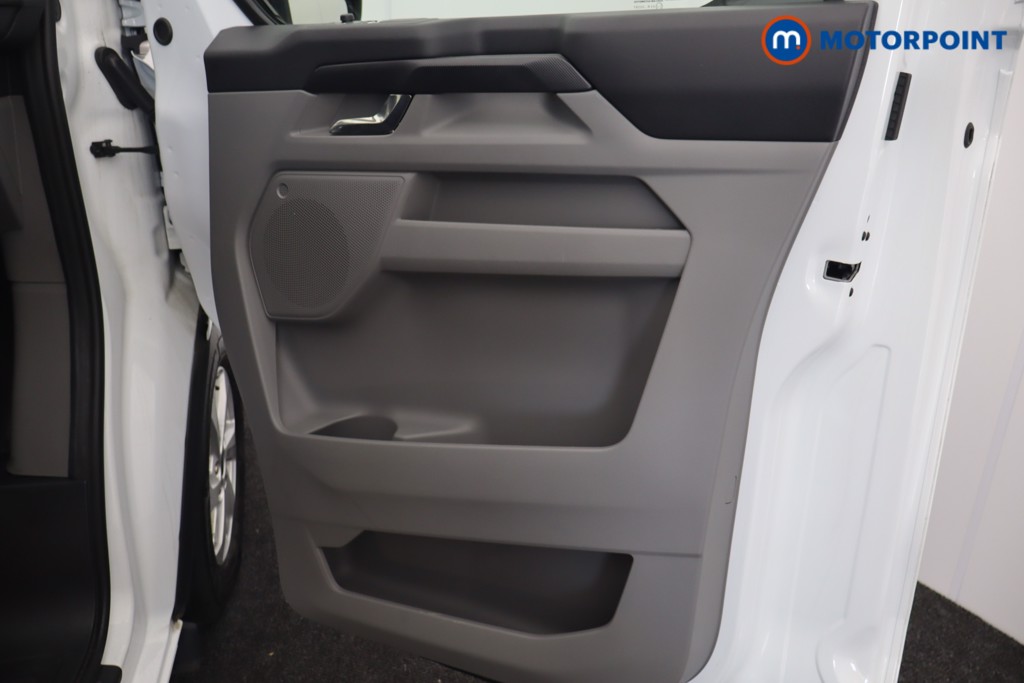 Ford Transit Custom Limited Manual Diesel Panel Van - Stock Number (1556941) - 7th supplementary image