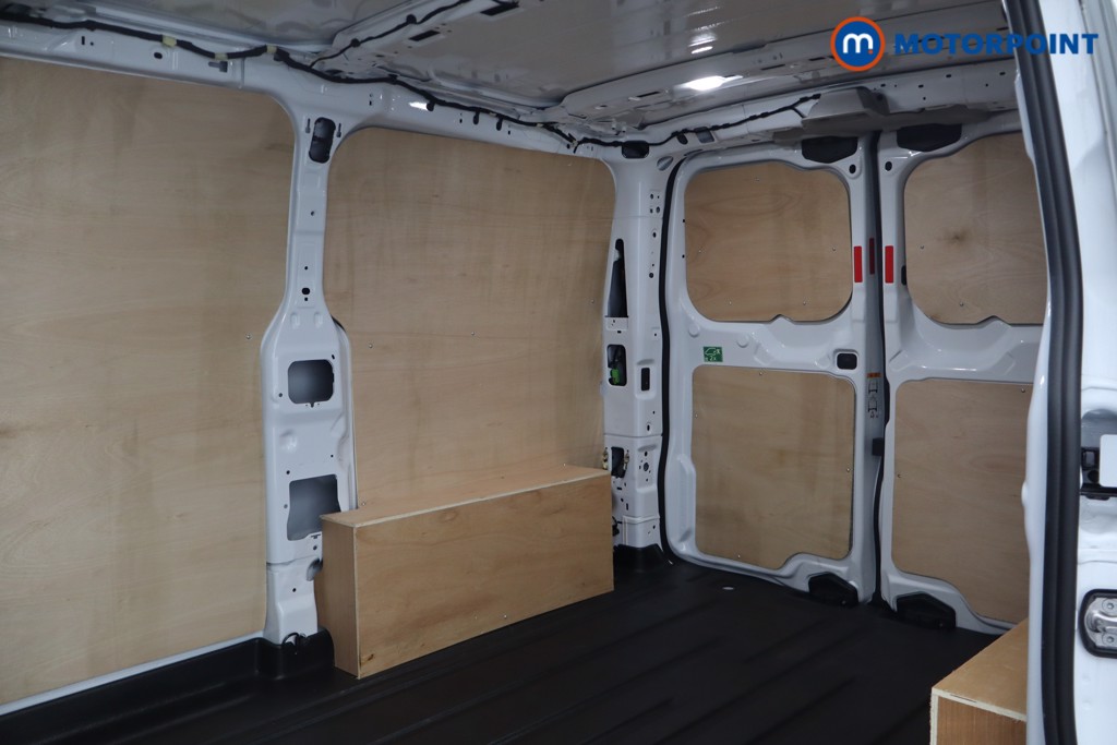 Ford Transit Custom Limited Manual Diesel Panel Van - Stock Number (1556941) - 9th supplementary image