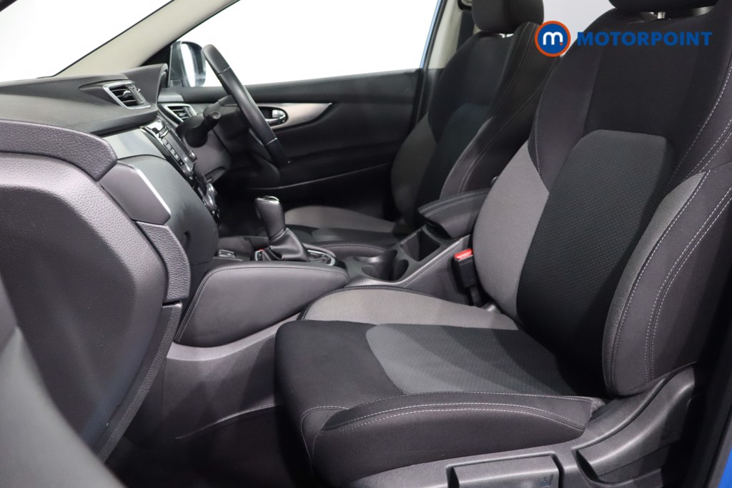 Nissan Qashqai N-Connecta Automatic Petrol SUV - Stock Number (1556991) - 4th supplementary image