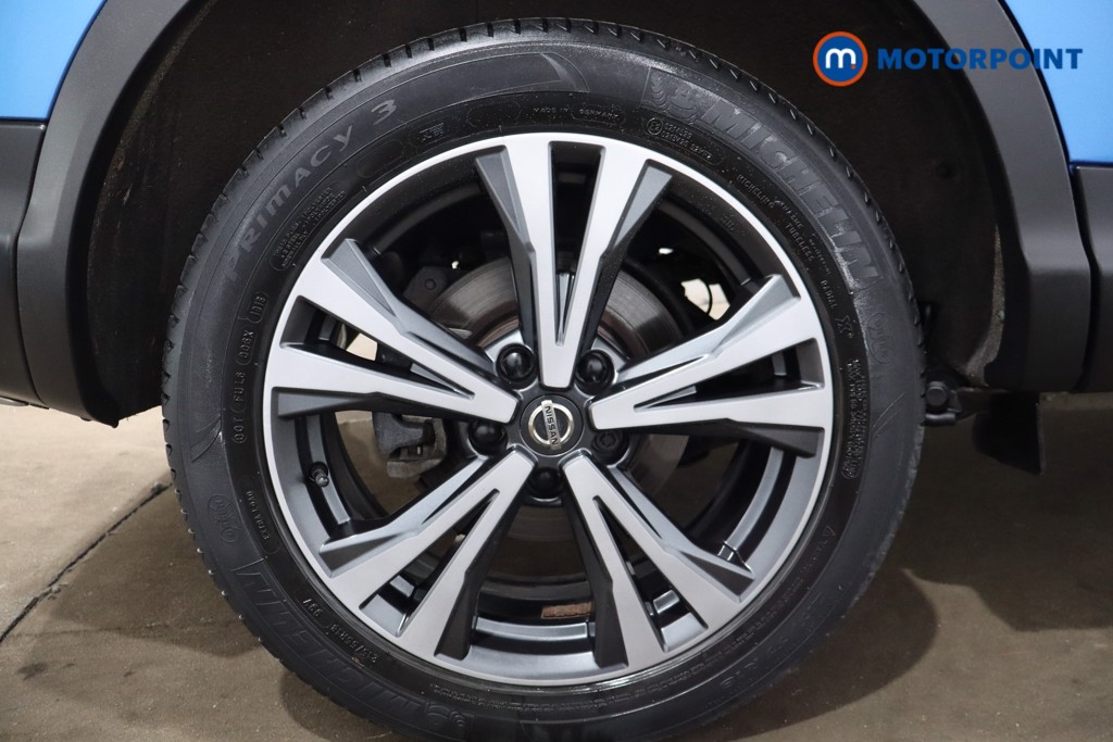 Nissan Qashqai N-Connecta Automatic Petrol SUV - Stock Number (1556991) - 9th supplementary image