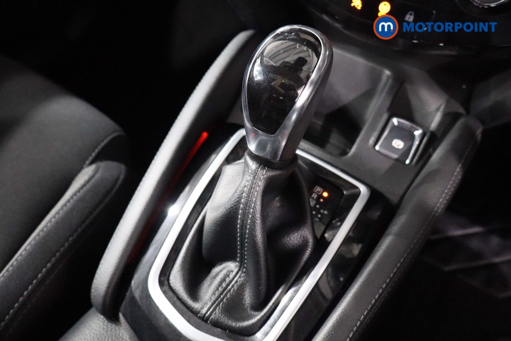 Nissan Qashqai N-Connecta Automatic Petrol SUV - Stock Number (1556991) - 14th supplementary image