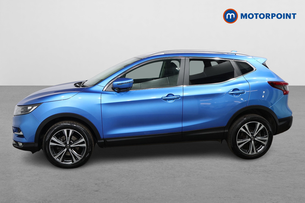 Nissan Qashqai N-Connecta Automatic Petrol SUV - Stock Number (1556991) - Passenger side