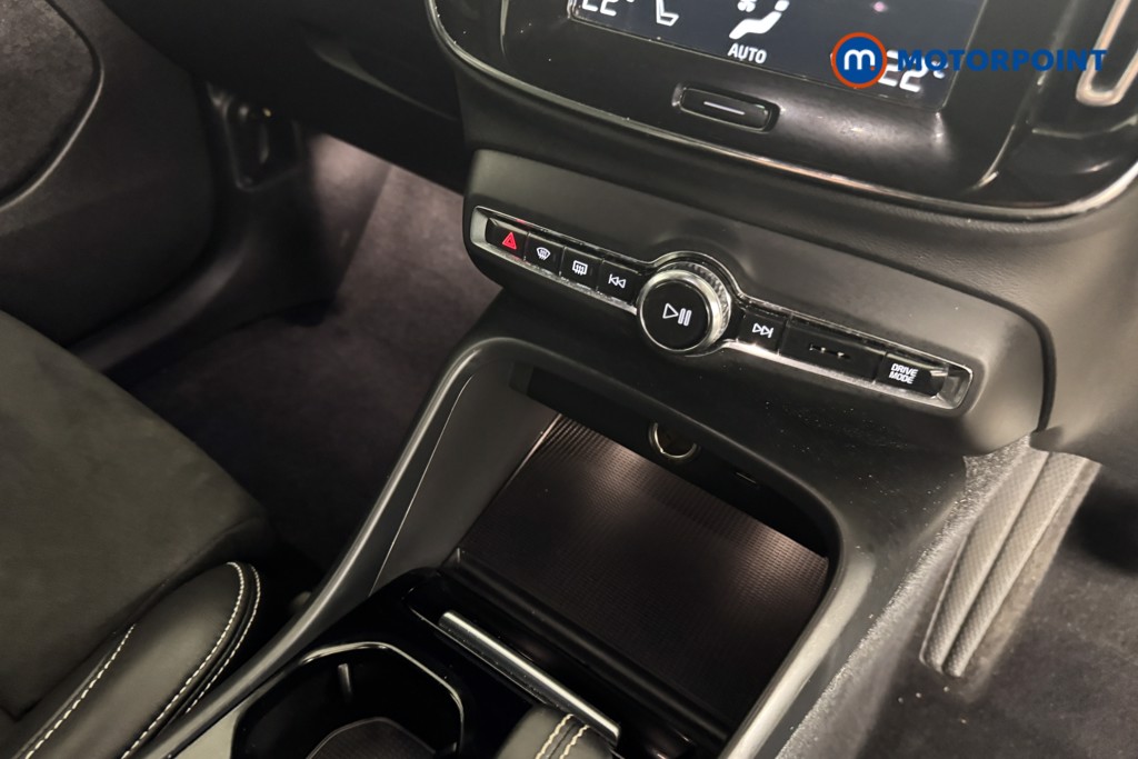 Volvo Xc40 R Design Pro Automatic Petrol Plug-In Hybrid SUV - Stock Number (1557141) - 11th supplementary image