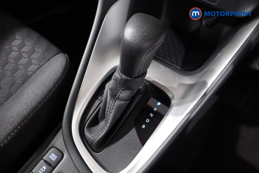 Toyota Yaris Icon Automatic Petrol-Electric Hybrid Hatchback - Stock Number (1557355) - 14th supplementary image