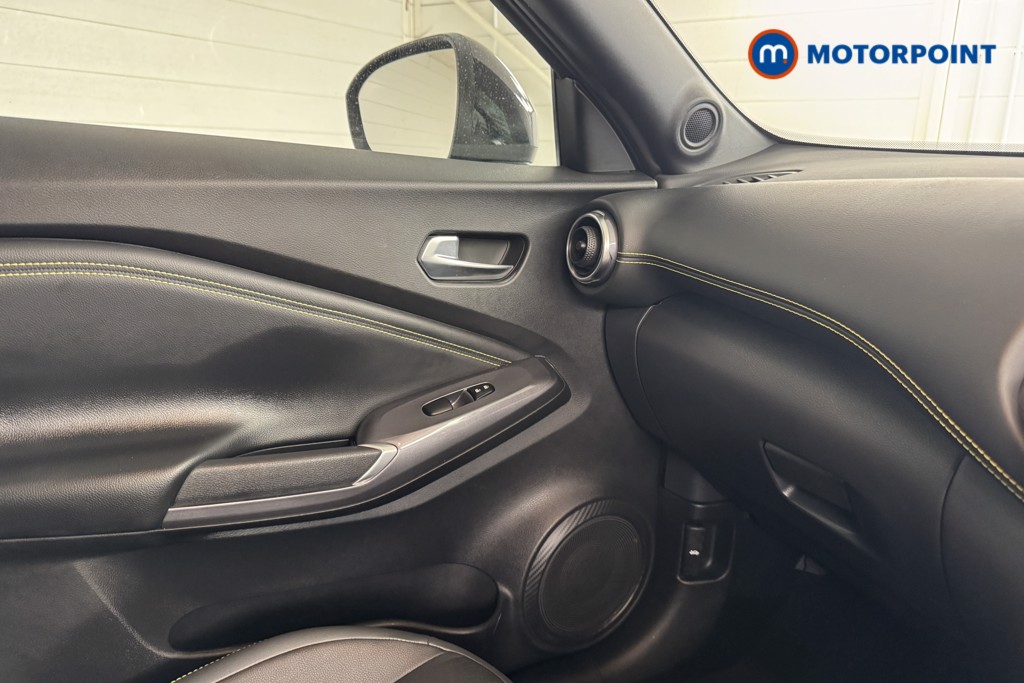 Nissan Juke Kiiro Manual Petrol SUV - Stock Number (1557462) - 12th supplementary image