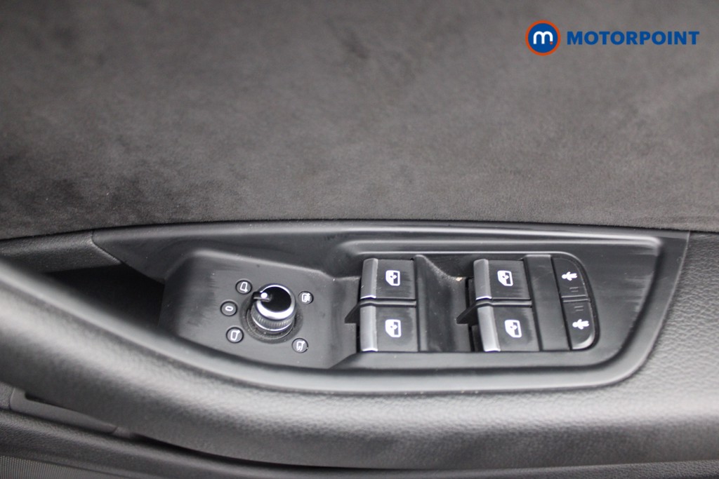 Audi A4 S Line Automatic Petrol Estate - Stock Number (1557529) - 16th supplementary image