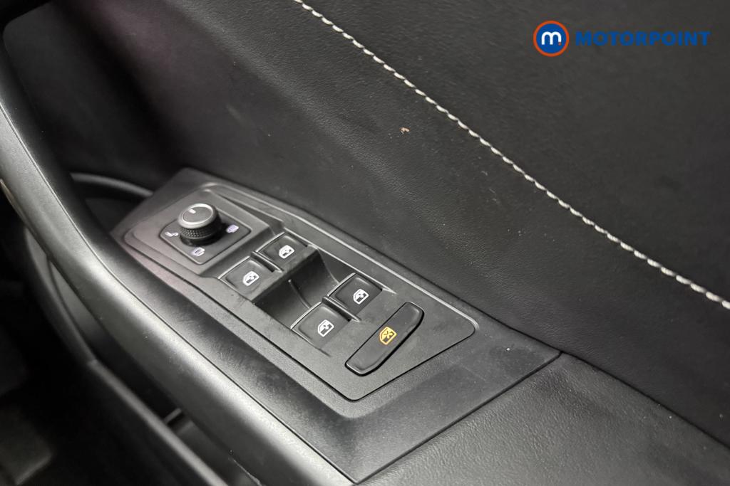 Volkswagen T-Roc R-Line Automatic Petrol SUV - Stock Number (1557542) - 17th supplementary image