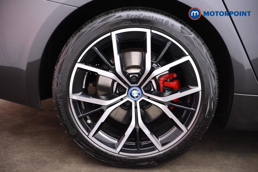 BMW 5 Series M Sport Automatic Petrol Plug-In Hybrid Estate - Stock Number (1557923) - 16th supplementary image