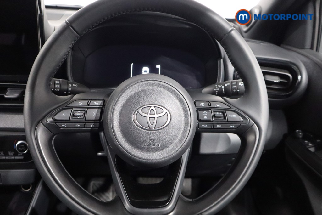 Toyota Yaris Premiere Edition Automatic Petrol-Electric Hybrid Hatchback - Stock Number (1558608) - 6th supplementary image
