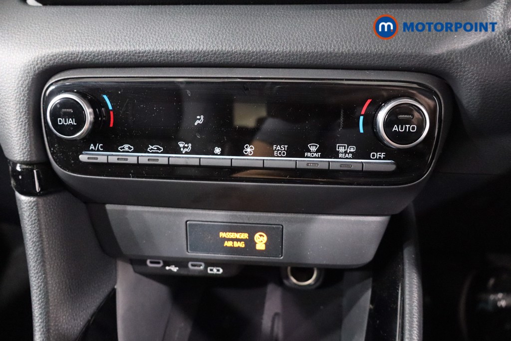 Toyota Yaris Premiere Edition Automatic Petrol-Electric Hybrid Hatchback - Stock Number (1558608) - 16th supplementary image