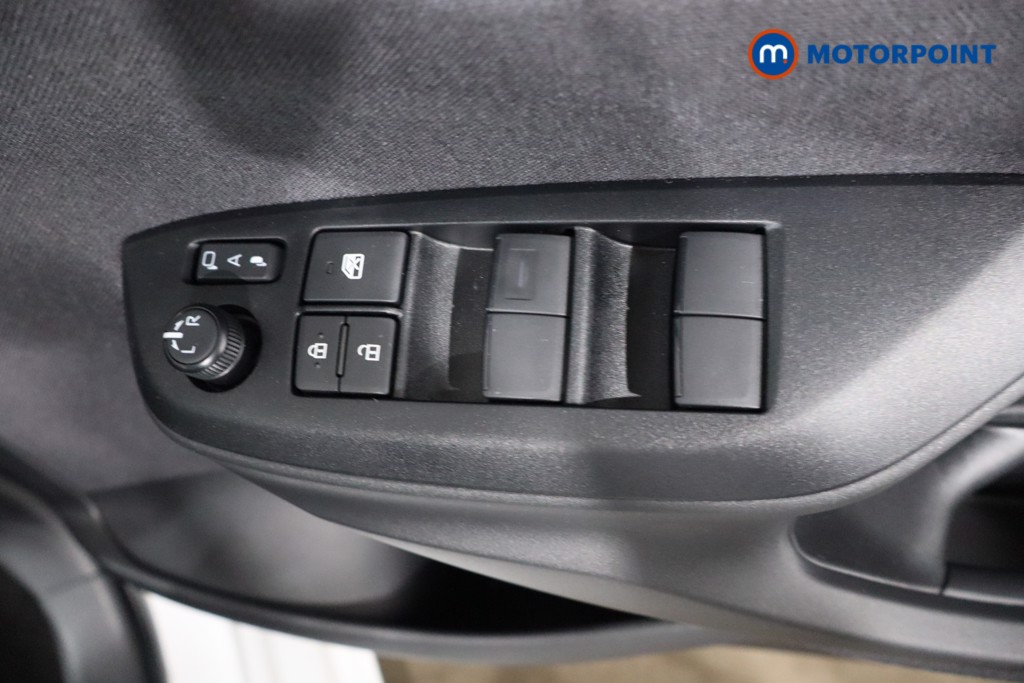 Toyota Yaris Premiere Edition Automatic Petrol-Electric Hybrid Hatchback - Stock Number (1558608) - 18th supplementary image