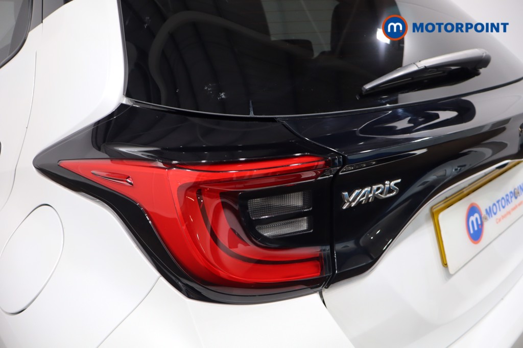 Toyota Yaris Premiere Edition Automatic Petrol-Electric Hybrid Hatchback - Stock Number (1558608) - 26th supplementary image