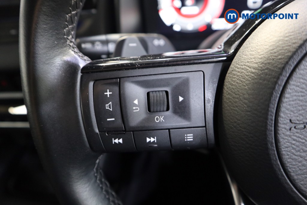 Nissan Qashqai N-Connecta Automatic Petrol SUV - Stock Number (1553746) - 3rd supplementary image