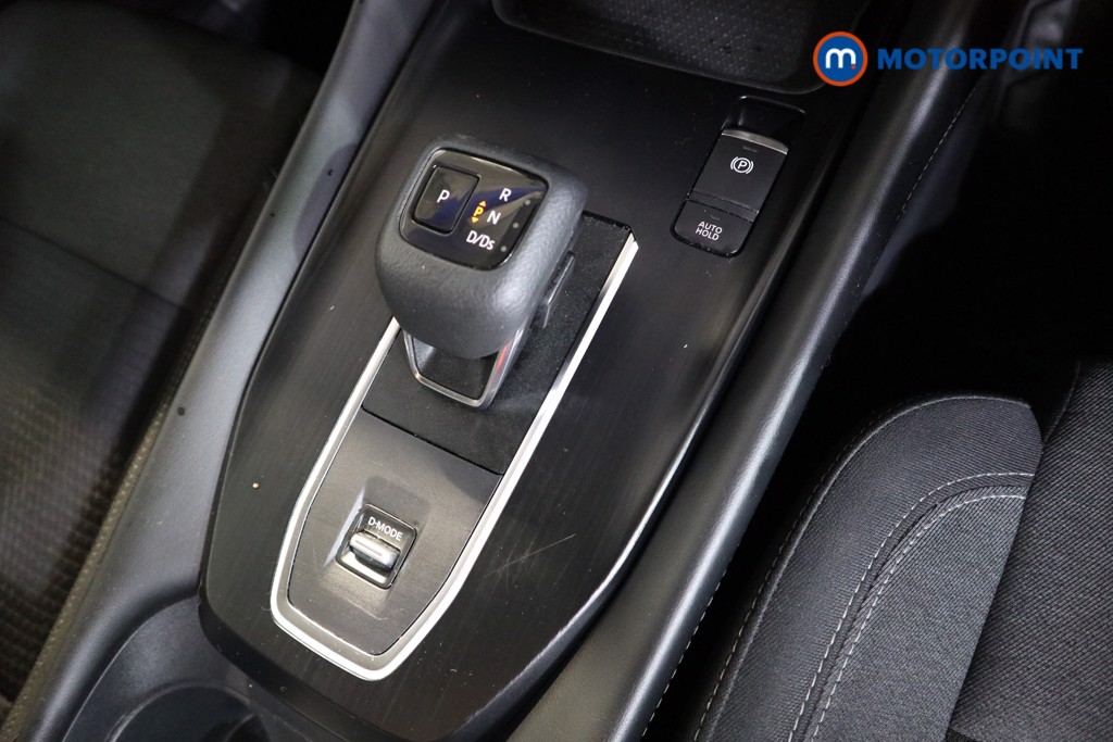 Nissan Qashqai N-Connecta Automatic Petrol SUV - Stock Number (1553746) - 8th supplementary image