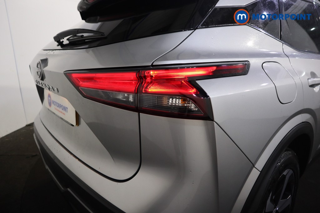 Nissan Qashqai N-Connecta Automatic Petrol SUV - Stock Number (1553746) - 21st supplementary image