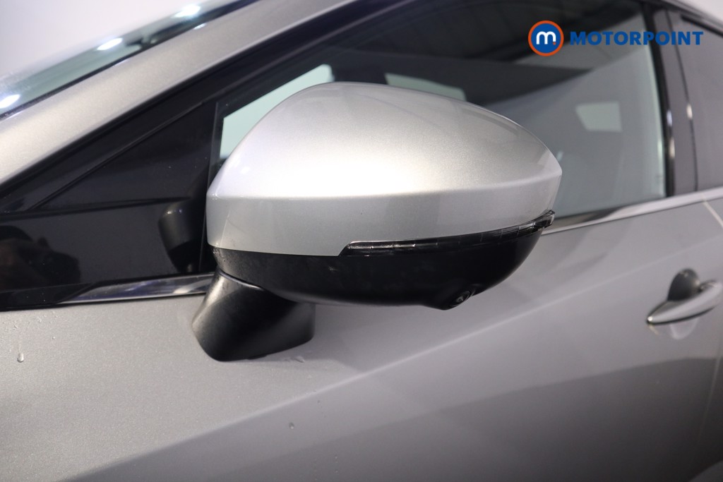 Nissan Qashqai N-Connecta Automatic Petrol SUV - Stock Number (1553746) - 23rd supplementary image