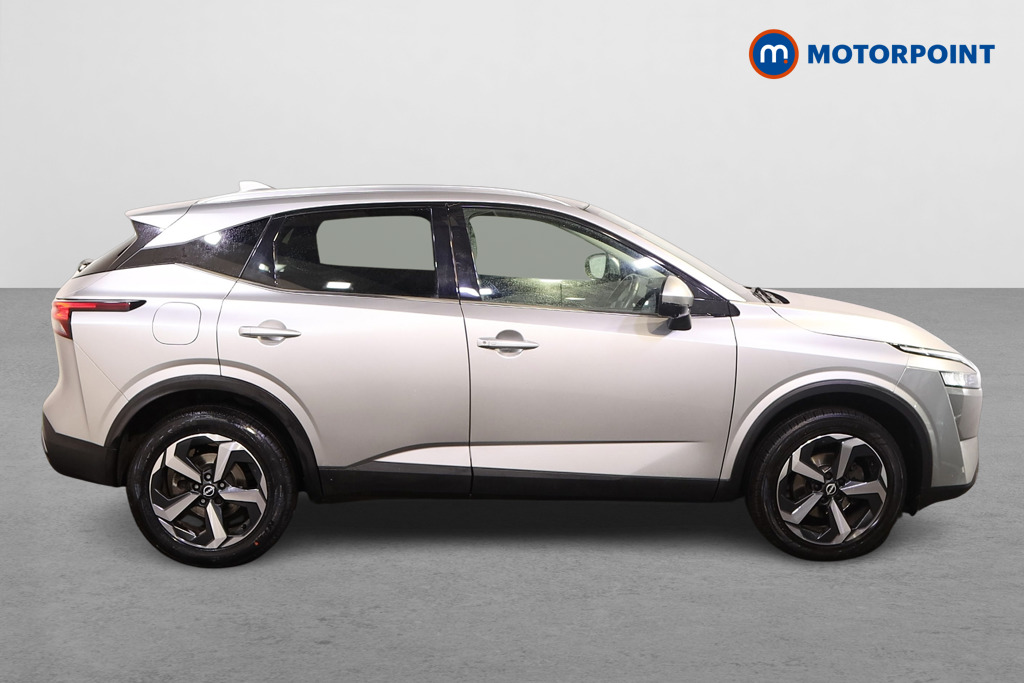 Nissan Qashqai N-Connecta Automatic Petrol SUV - Stock Number (1553746) - Drivers side