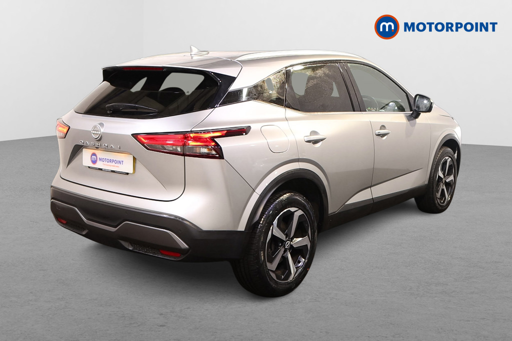Nissan Qashqai N-Connecta Automatic Petrol SUV - Stock Number (1553746) - Drivers side rear corner