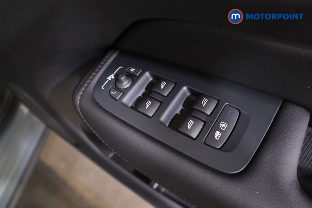 Volvo Xc60 Plus Automatic Diesel SUV - Stock Number (1556012) - 9th supplementary image