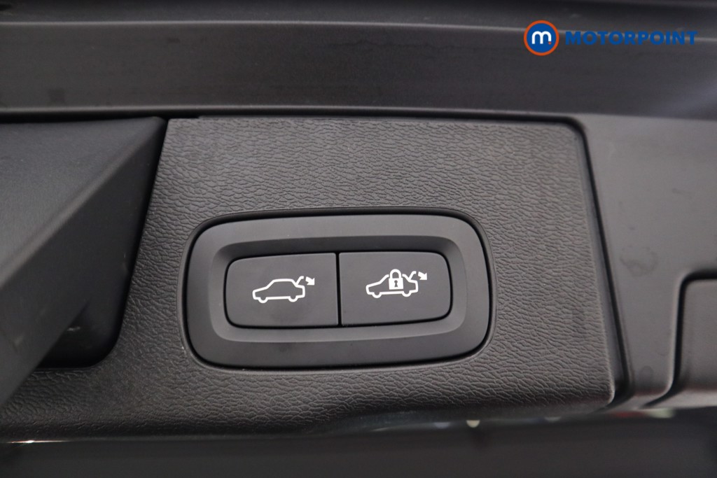 Volvo Xc60 Plus Automatic Diesel SUV - Stock Number (1556012) - 15th supplementary image